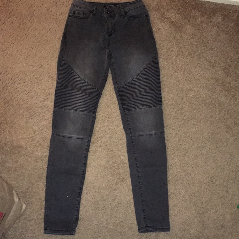 Skinny jeans